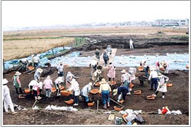 下阿内壱町畑遺跡の発掘調査風景